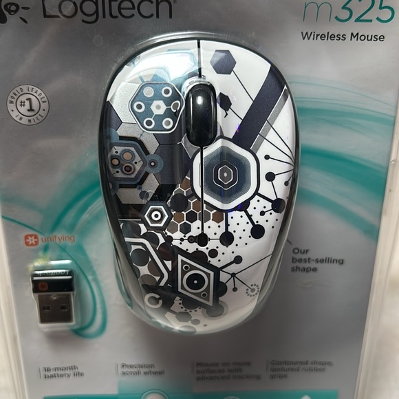 Logitech Wireless Computer Mouse - Picture 5 of 5